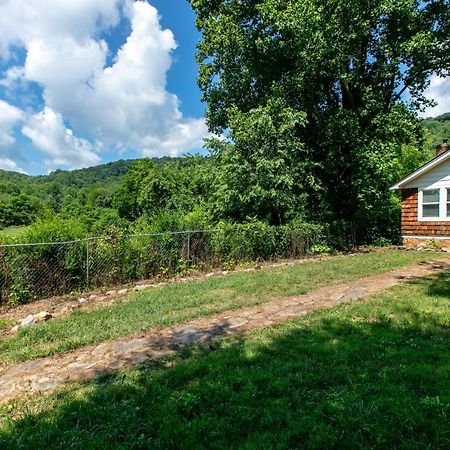 Colorful Cove Villa Candler Exterior photo