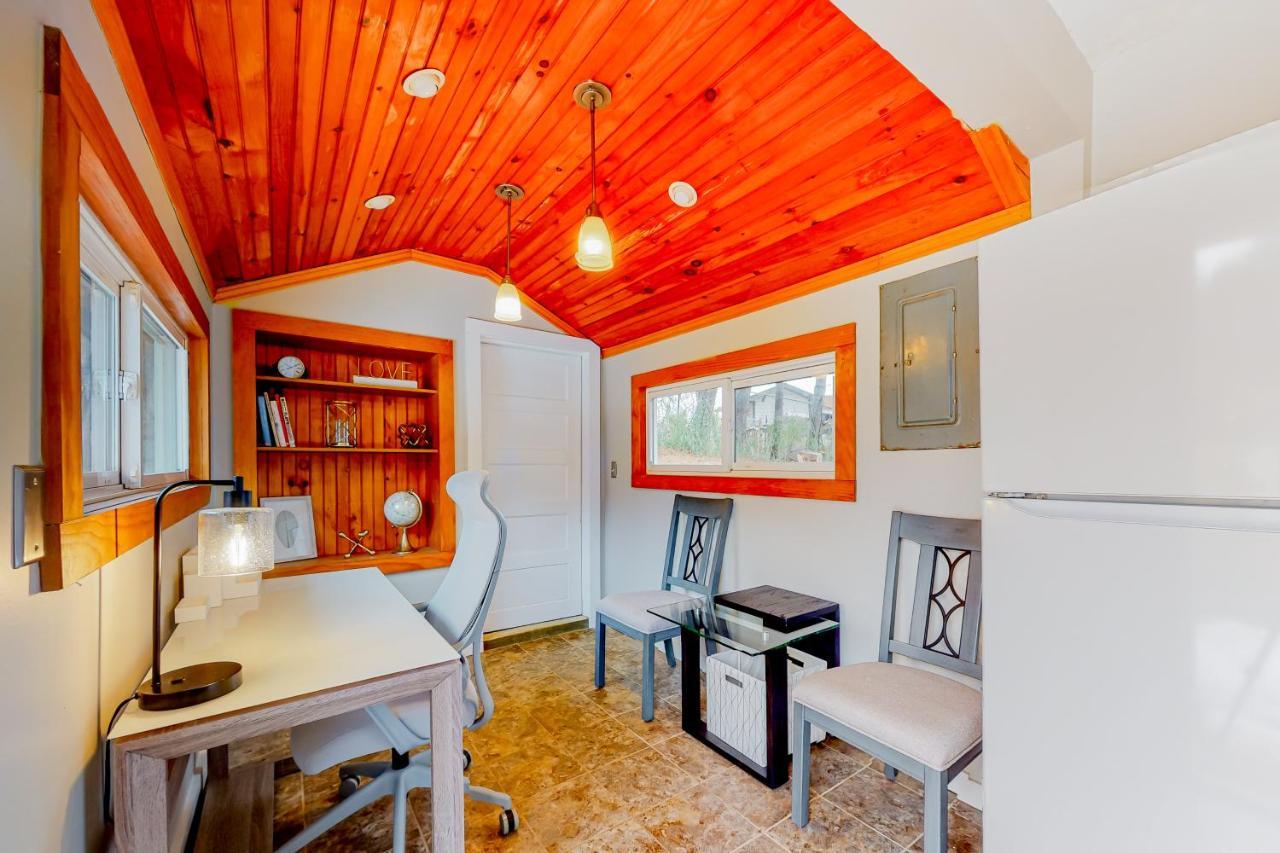 Colorful Cove Villa Candler Exterior photo
